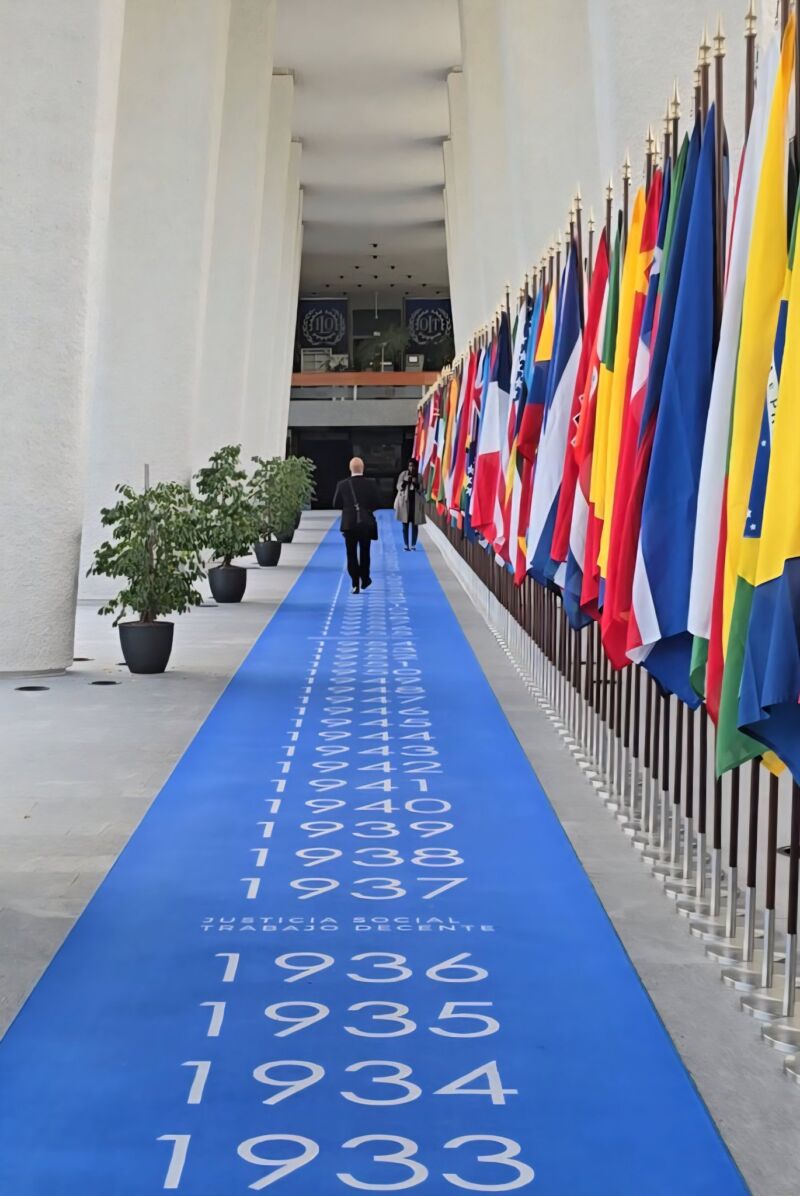 Image for the Tweet beginning: Over the past week (13–18